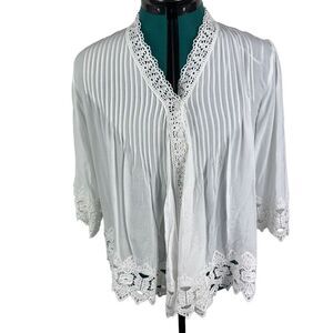Chelsea & Theodore Boho white flowy top - size S